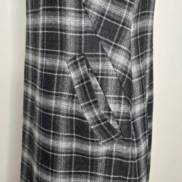 FRENCH CONNECTION Black and Gray Plaid Short Sleeve Cowl Neck Dress Pockets 8 - Picture 5 of 11